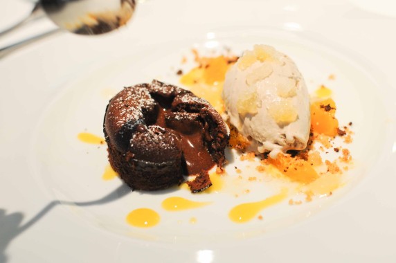 Moelleux au chocolat, glace banane, variation de mandarines (1)