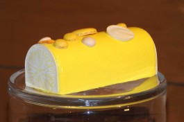 Pierre Herme - buche citron