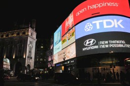 Piccadilly Circus,