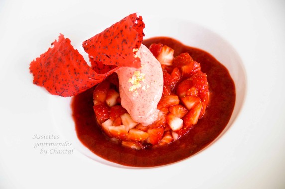 Dessert aux fraises [et sorbet fraises Thermomix]… un dessert tout rouge de Christophe Felder