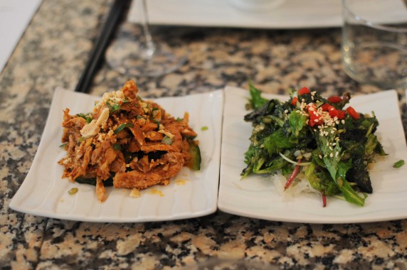 Poulet aux saveurs dites quotidiennes, au piment, salade de vermicelle à l'ail et au gingembre