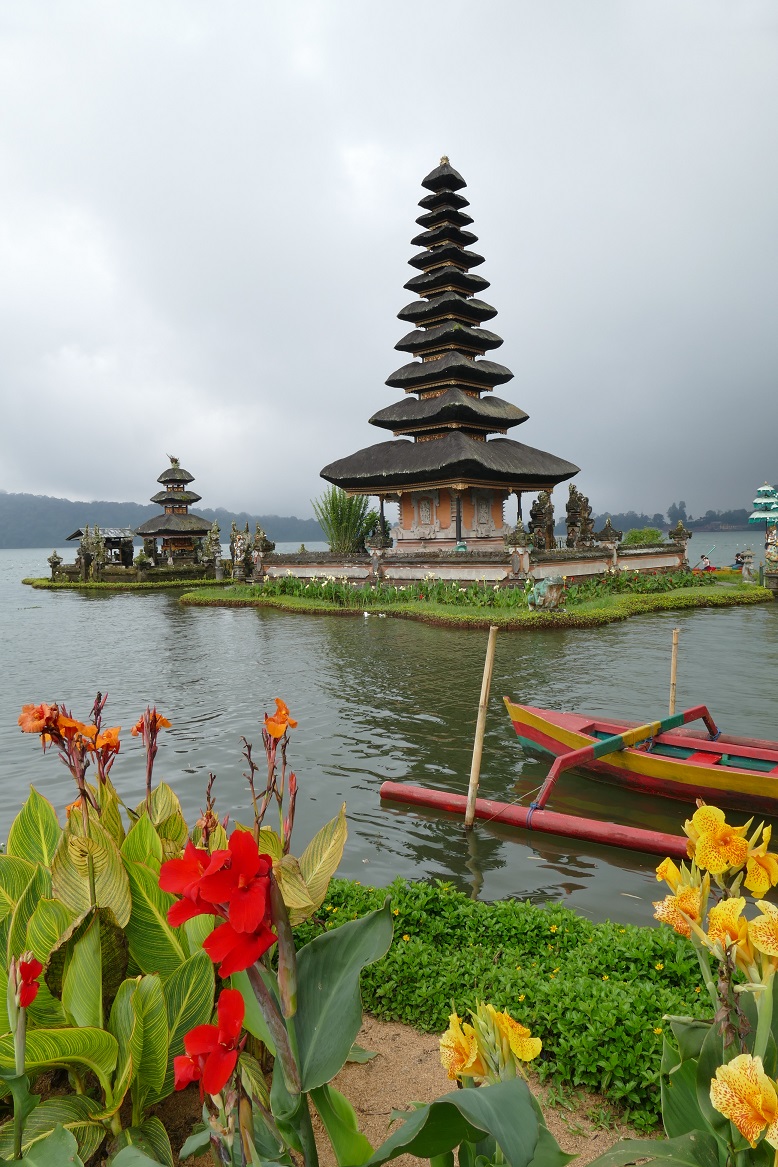 Pura Uluh Danu Batur