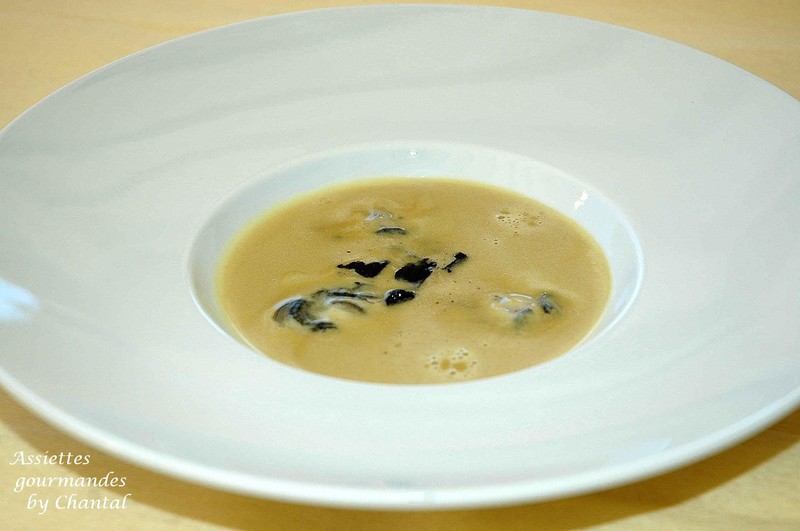 soupe raffinée au foie gras