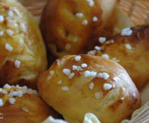 Le KitchenAid à l'oeuvre: petits pains au lait... ou petits pains au sucre