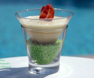 Velouté d'asperges et royale de foie gras