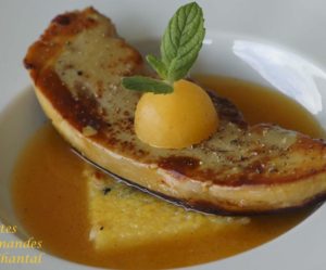 Foie gras poêlé, abricots et polenta (recette de Sophie Bise)