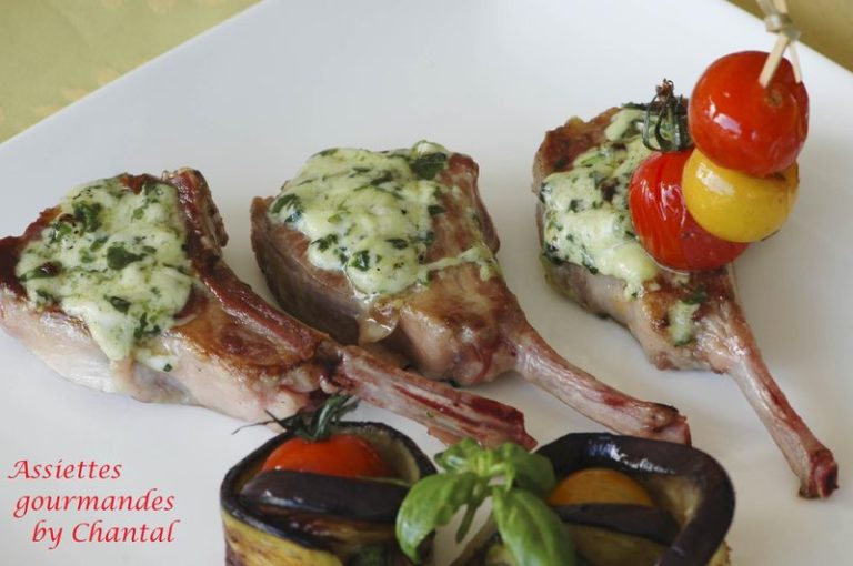 Côtelettes (ou côtes) d'agneau et légumes à la Plancha