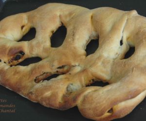 Fougasse olives chorizo... pour la journée mondiale du pain