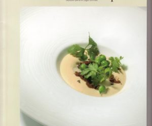 Navets, petits pois, mousse de jus de veau au citron confit et ... cacao! une recette d'Apicius