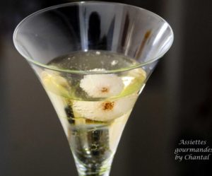 Cocktail au champagne et aux litchies