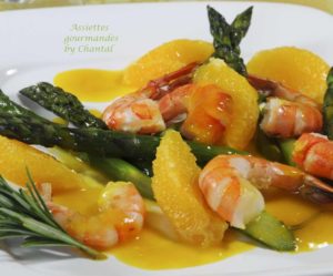 Fricassée d'asperges vertes aux crevettes, caramel à l'orange