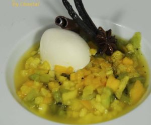 Minestrone de fruits frais aux épices et glace au mascarpone