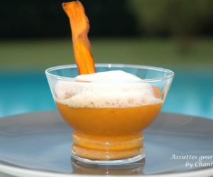 Emulsion au lait de crevettes sur son lit carottes-cumin