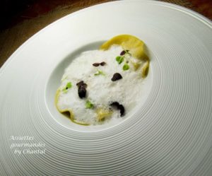 Ravioles de gambas et topinambour, citronnelle, coco, une adaptation de William Ledeuil