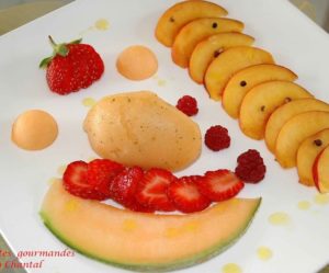 Dessert en carpaccio d'été au poivre de Séchouan et son sorbet melon-menthe fraîche