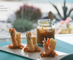 Tempura de gambas et son chutney de pêche