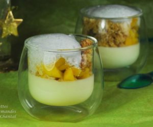 Panna cotta citronnelle, mangue, crumble et mousse au chocolat blanc