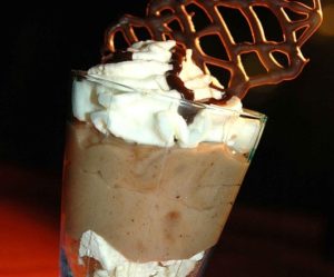 Mont blanc en verrine au coulis de cacao