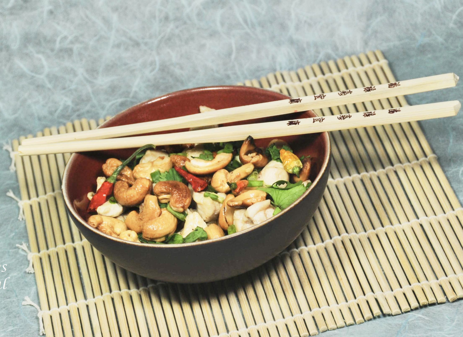 Poulet aux noix de cajou - Recette Thaïe