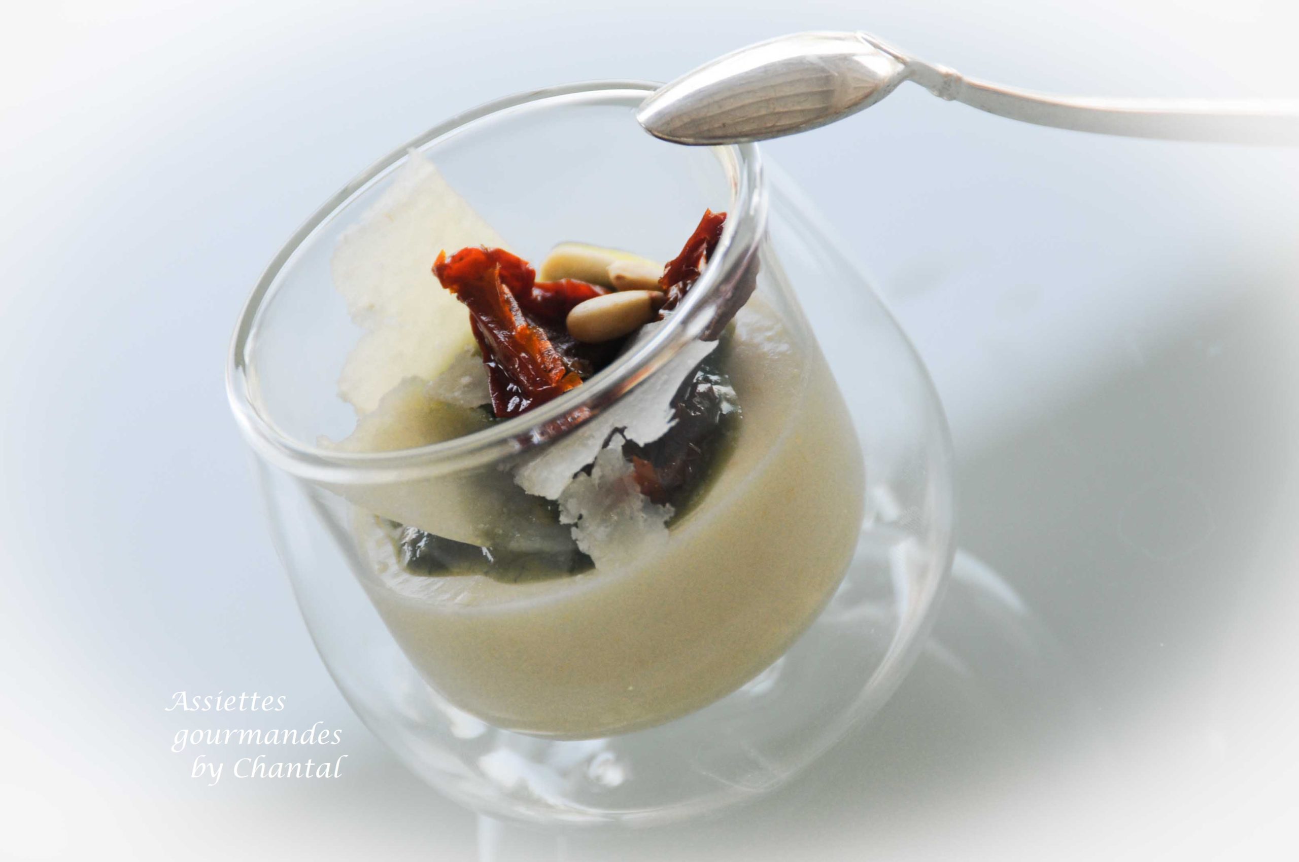 Verrine à la crème de parmesan et légumes d'été