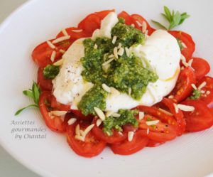 Burrata, tomates et pesto verveine