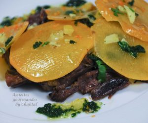 Queue de boeuf, vinaigrette thaïe, rutabaga