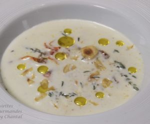 Soupe de Parmesan, thym citron et huile d'olive