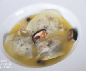 Mezzaluna (raviole pomme de terre) truffe et parmesan (recette de Troisgros)