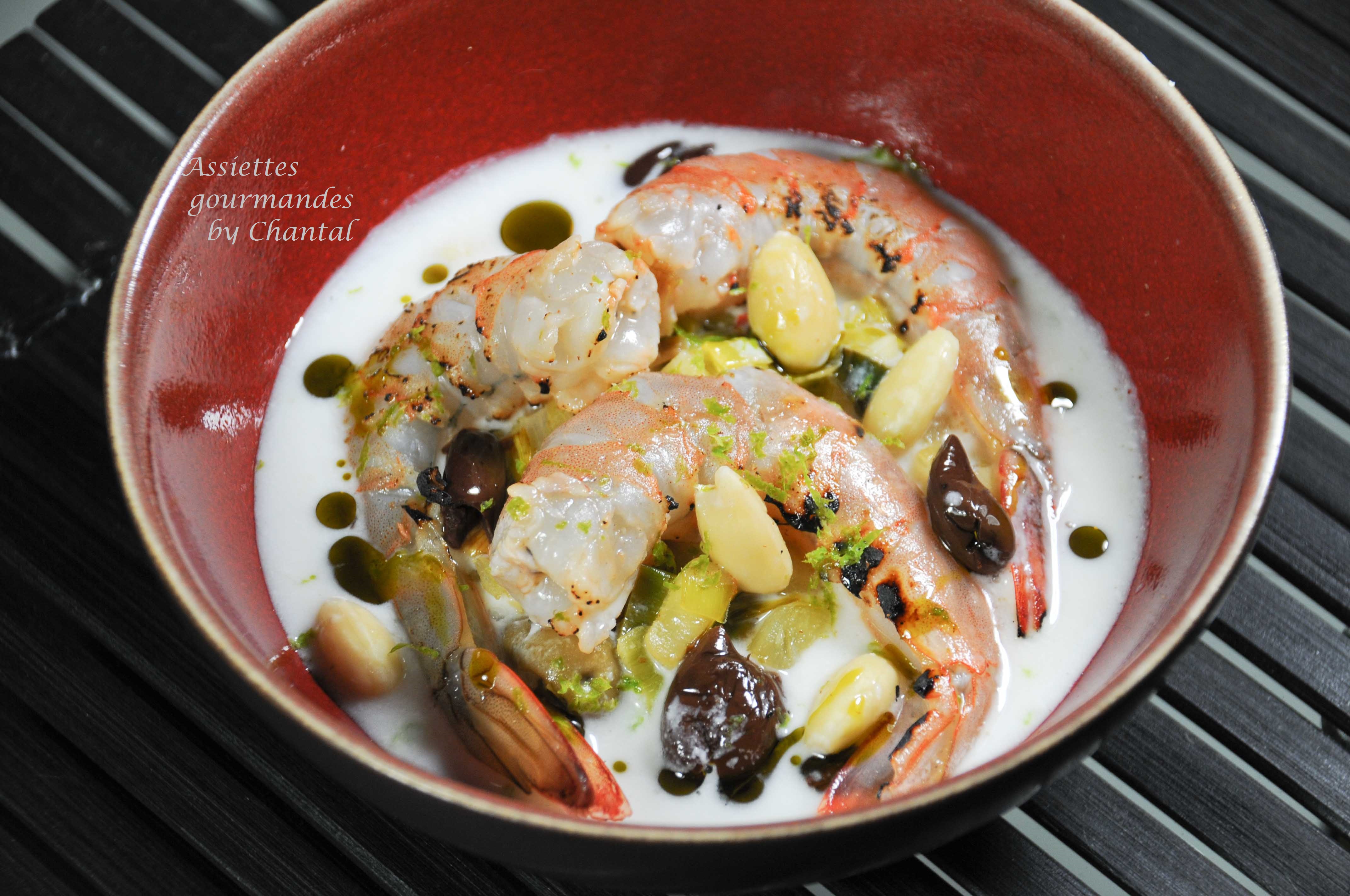 Gambas marinées au miso, amandes et coco