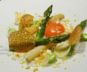 Asperges en vinaigrette et oeuf cuit au Xérès - Recette de Laurent Azoulay