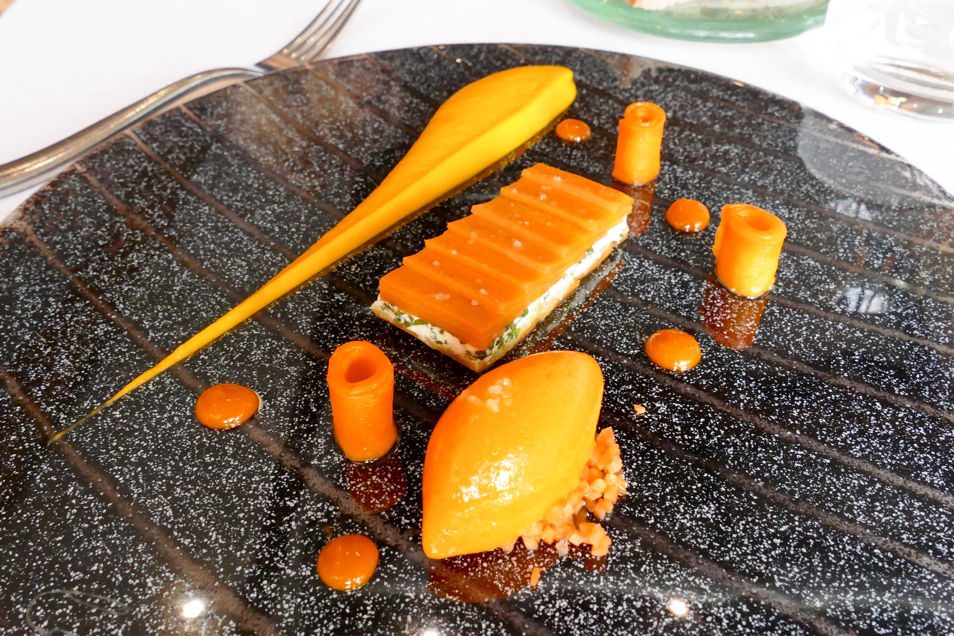 Déjeuner chez Yoann Conte au bord du lac d'Annecy...