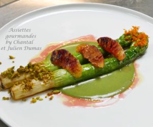 Asperges, pistaches et oranges sanguines - Recette de Julien Dumas