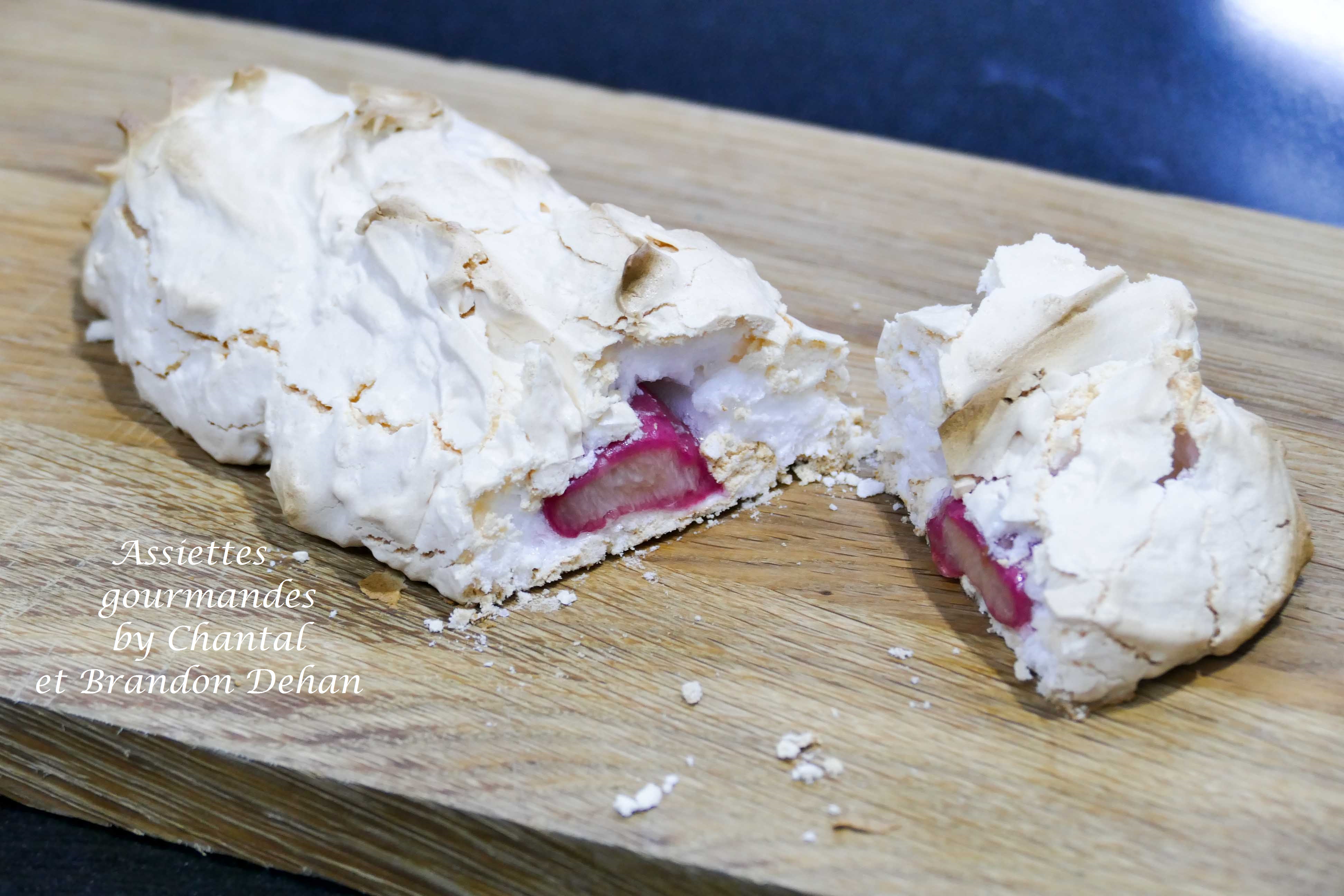 Recette de Brandon Dehan : Rhubarbe en croûte de meringue
