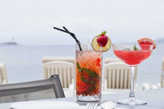 Cocktails au Cap d Antibes Beach Hotel