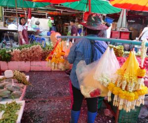 Bangkok et ses marchés: Klong Toei Market, marché aux fleurs