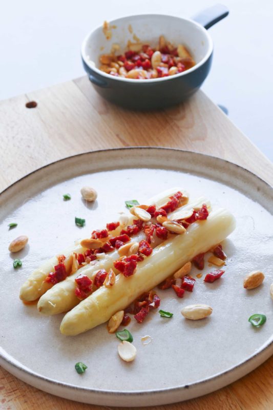 Recette asperges blanches et chorizo - Sonia Ezgulian (16)