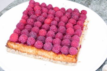 Tarte framboises, moelleux noix de coco - Christophe Michalak (30)