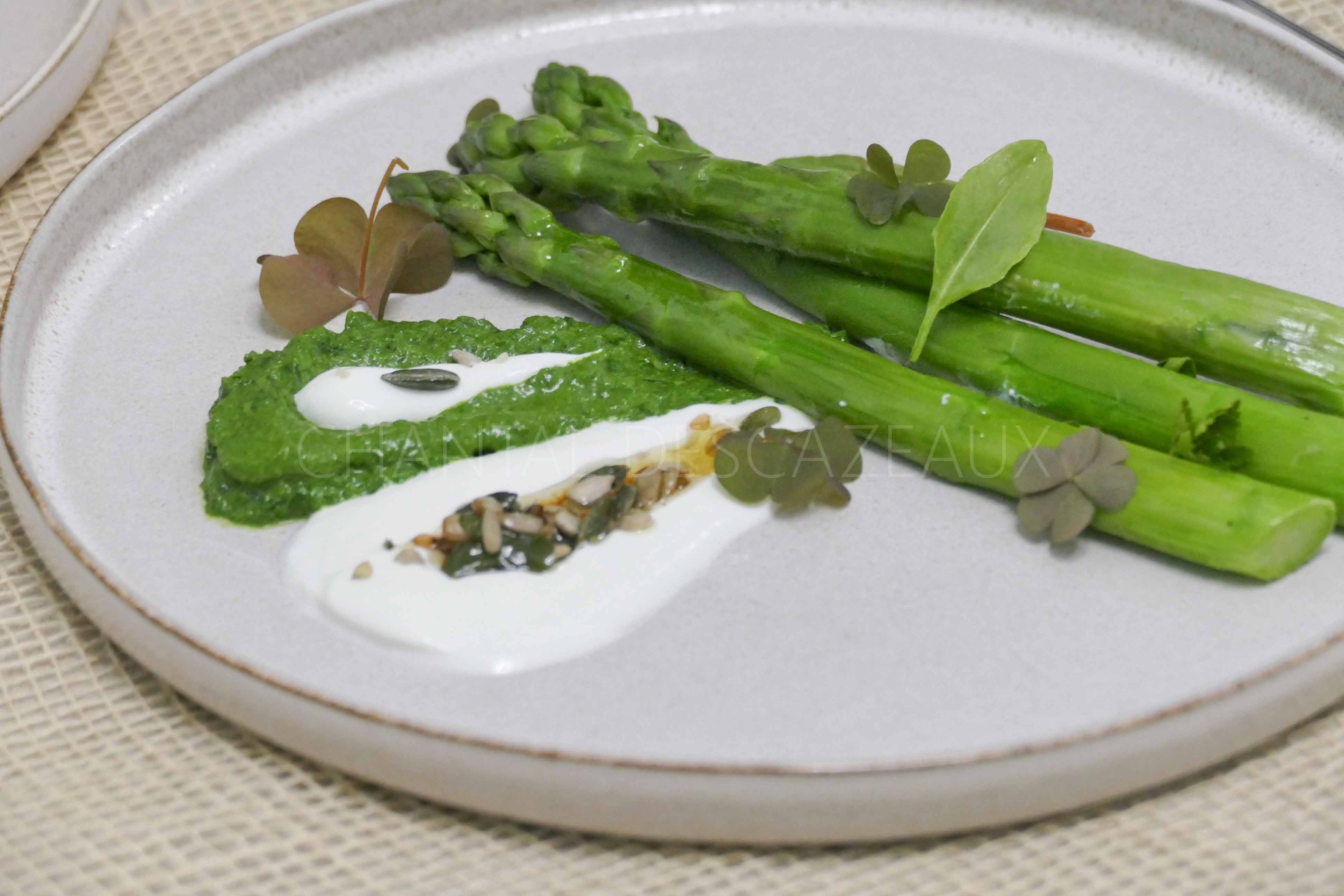 Asperges Vertes Yaourt De Brebis Oseille Recette D Olivier Nasti Assiettes Gourmandes