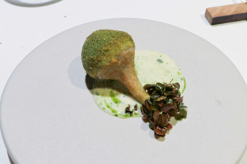 Artichaut Poivrade, Caviar osciètre, Oxalis et Livèche 